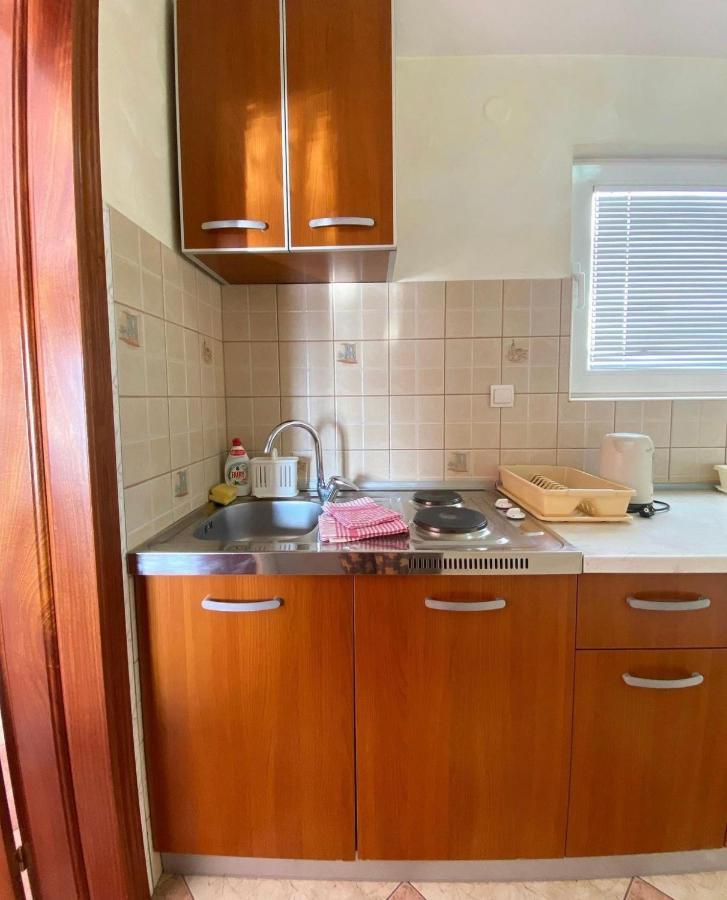 Apartmani Luksic Sutomore Εξωτερικό φωτογραφία