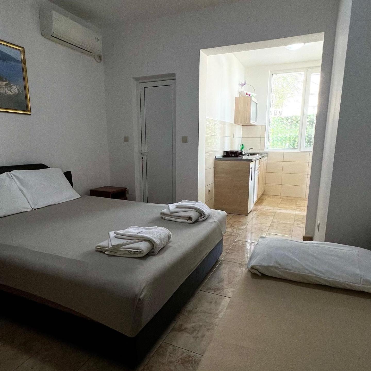 Apartmani Luksic Sutomore Εξωτερικό φωτογραφία