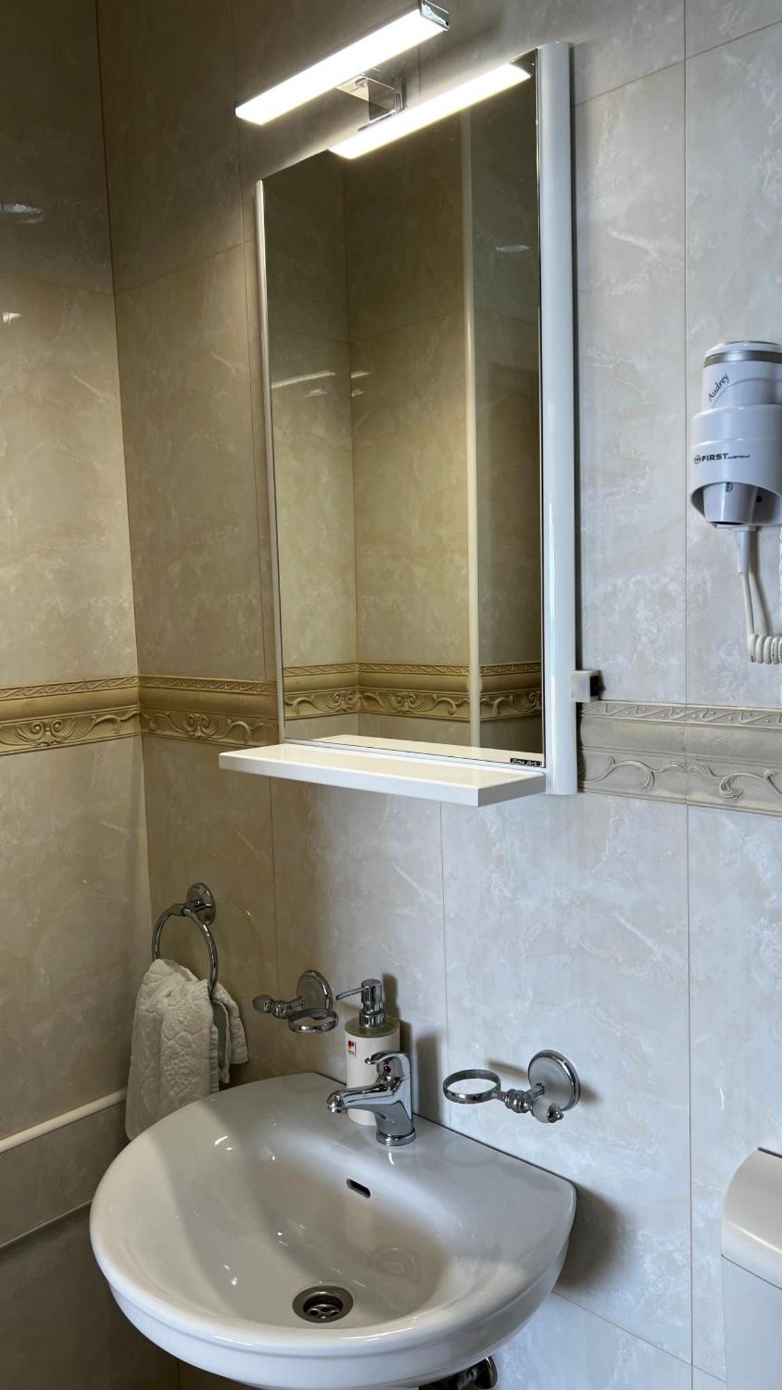 Apartmani Luksic Sutomore Εξωτερικό φωτογραφία